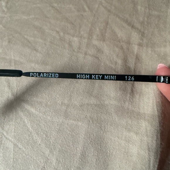 Quay Australia Black Sunglasses - Picture 3 of 5